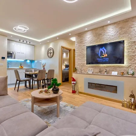 Papillon 4 Apartment