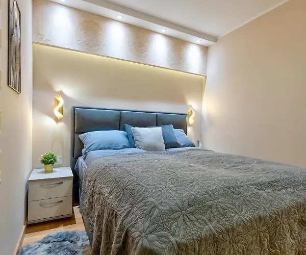 Papillon 4 Apartamento *